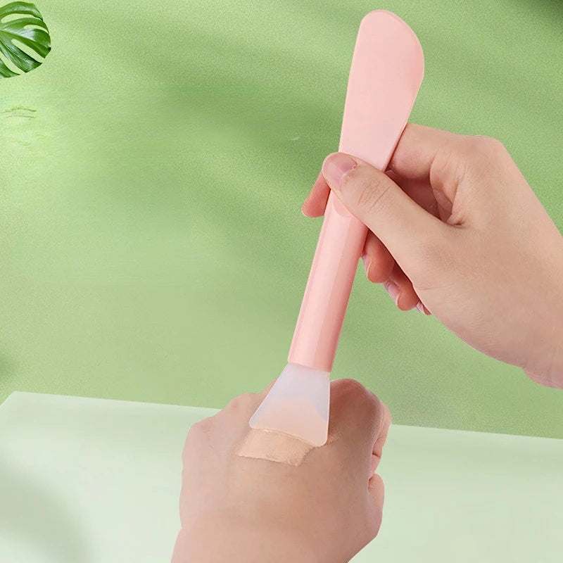 Silicone Facial Mask Brush Soft Head with Scraper Integrated Dual-use Mud Film Brush DIY Film Adjusting Beauty Tool Beauty